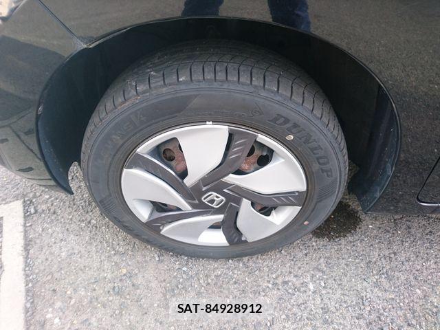 Honda FIT HYBRID 2014-11 8880085-19