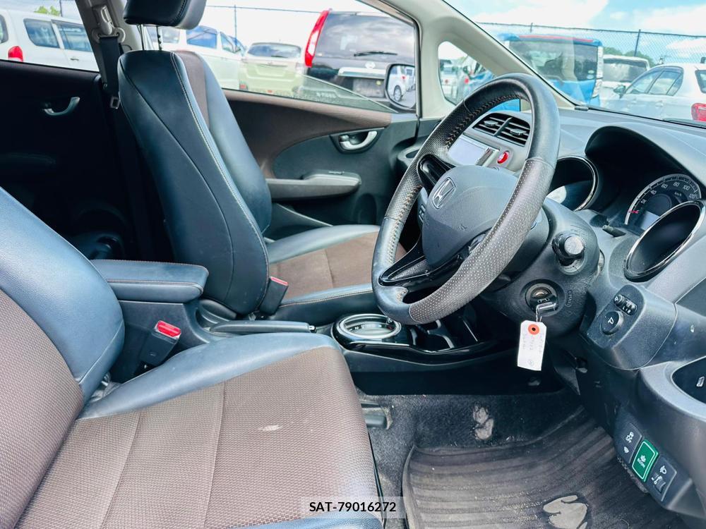Honda FIT SHUTTLE 2013 6877164-11