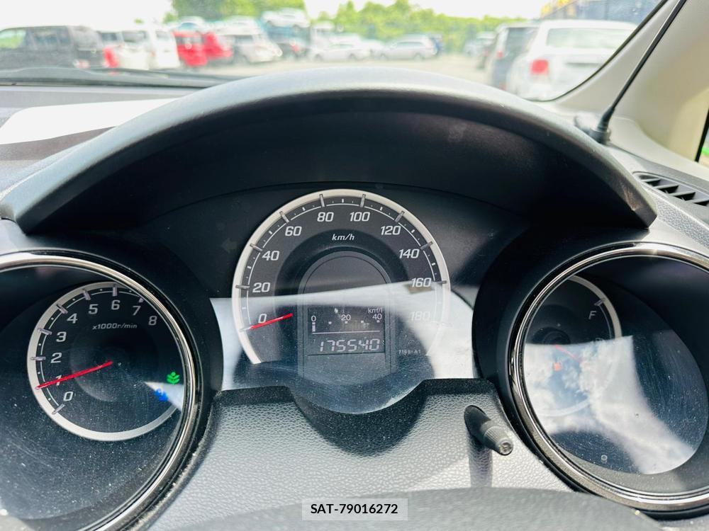 Honda FIT SHUTTLE 2013 6877164-15