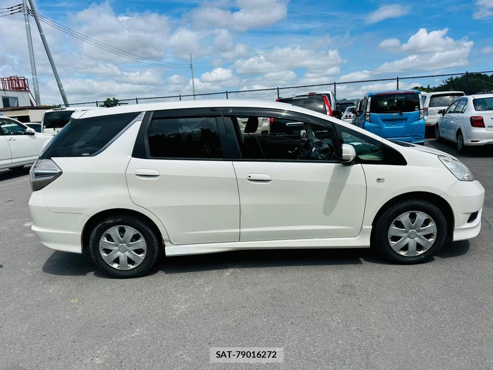 Honda FIT SHUTTLE 2013 6877164-5