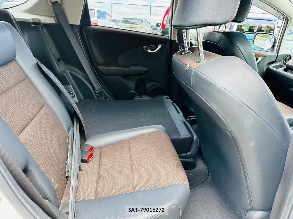 Honda FIT SHUTTLE 2013 6877164-8