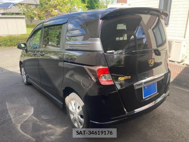 Honda FREED SPIKE 2010-09 8627105-11