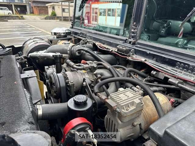 Hummer H1 2011-01 8314776-11