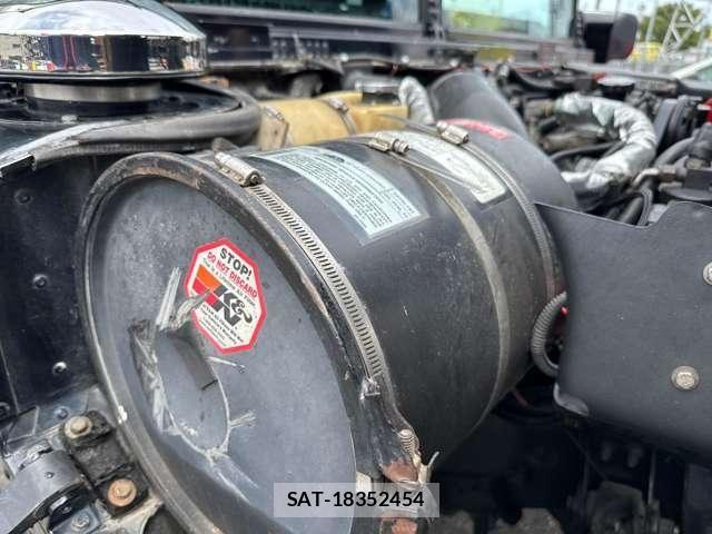 Hummer H1 2011-01 8314776-14