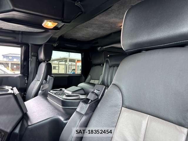 Hummer H1 2011-01 8314776-17