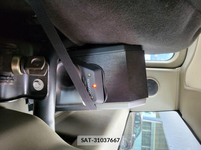 Hummer H2 2004-04 1206794-8