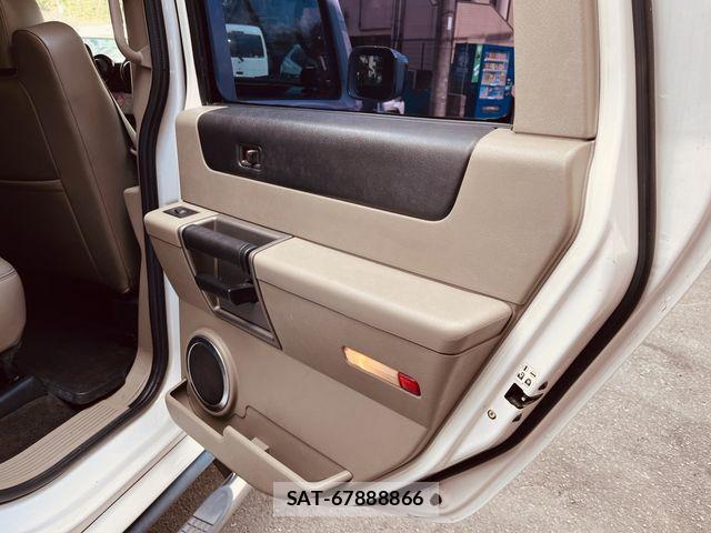 Hummer H2 2005-08 7058855-16