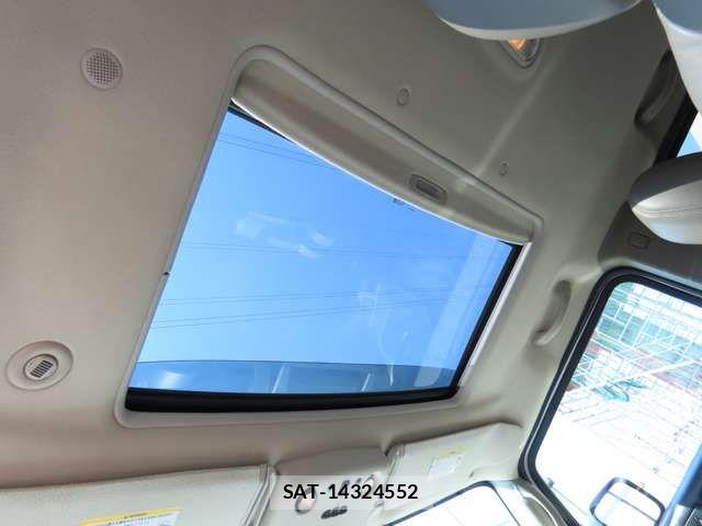 Hummer H2 2004-05 7219579-11