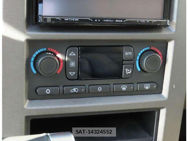 Hummer H2 2004-05 7219579-13