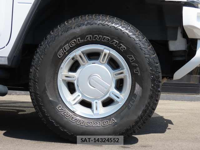 Hummer H2 2004-05 7219579-16