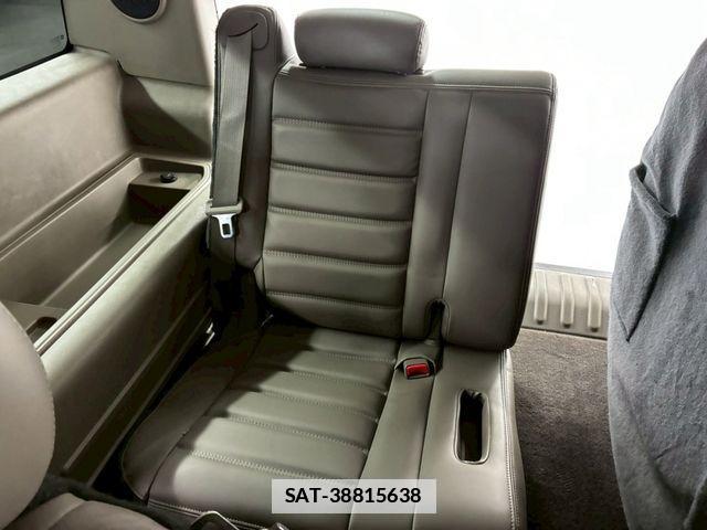 Hummer H2 2004-04 7902717-12