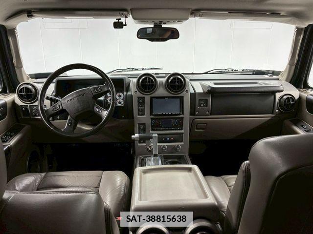 Hummer H2 2004-04 7902717-1