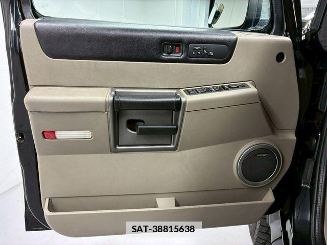 Hummer H2 2004-04 7902717-26