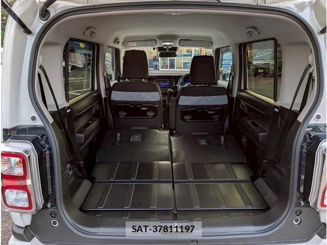 Suzuki HUSTLER 2025-02 3375333-17
