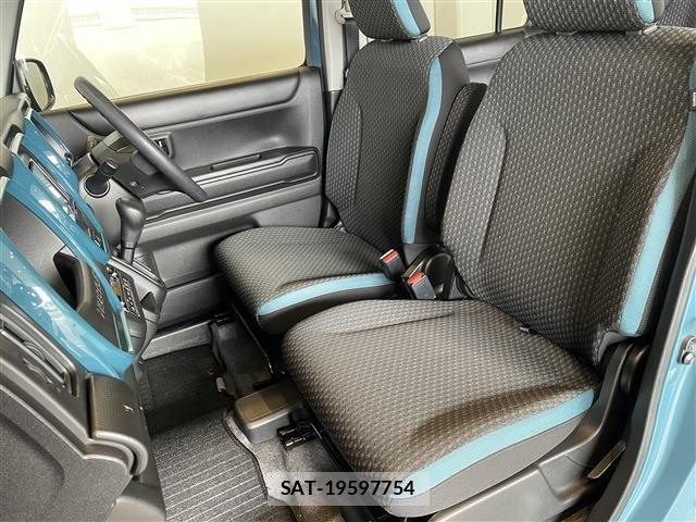 Suzuki HUSTLER 2024-02 3375422-26