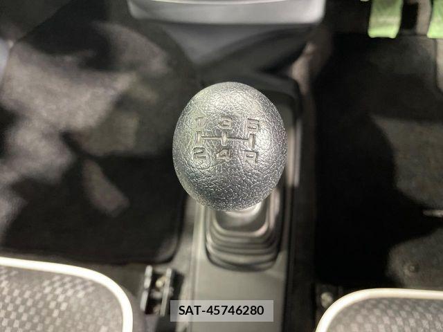 Suzuki HUSTLER 2019-01 6716334-3