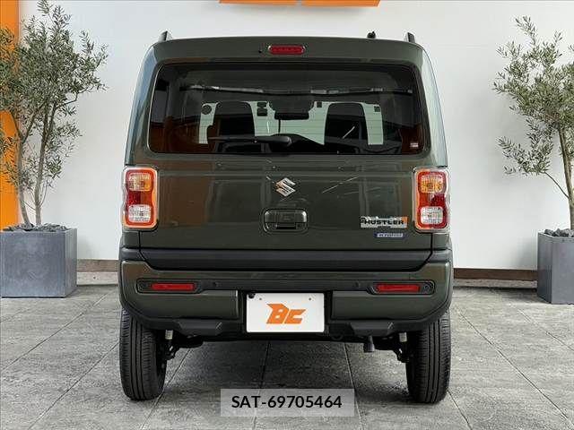 Suzuki HUSTLER 2024-03 6751910-14