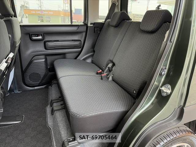 Suzuki HUSTLER 2024-03 6751910-19