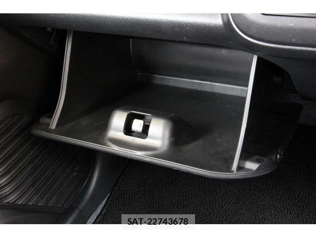 Suzuki HUSTLER 2021-02 6751913-16