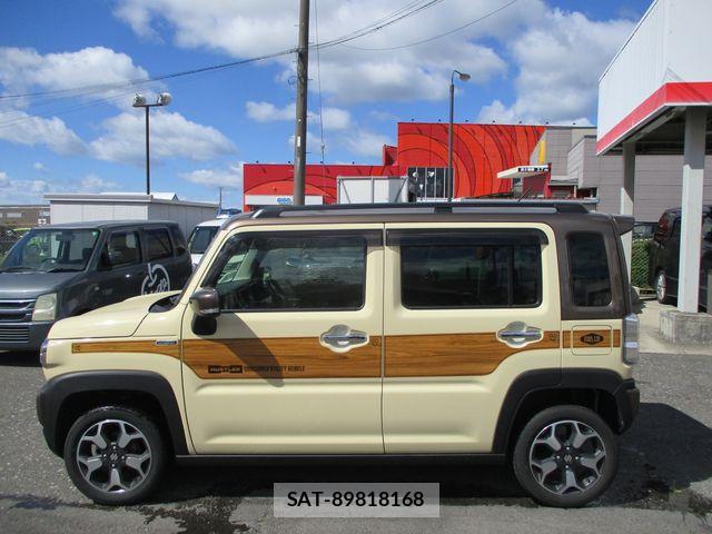 Suzuki HUSTLER 2024-01 6815293-8
