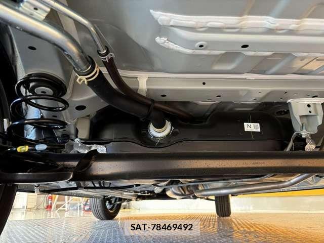 Suzuki HUSTLER 2025-11 6906365-18