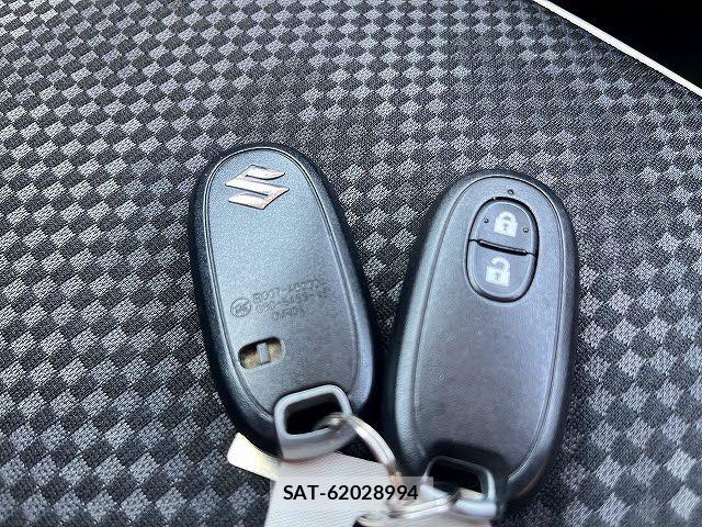 Suzuki HUSTLER 2018-02 6994220-23