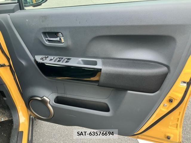 Suzuki HUSTLER 2017-06 7219623-6