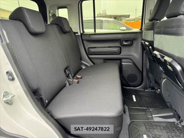 Suzuki HUSTLER 2025-02 7327500-18