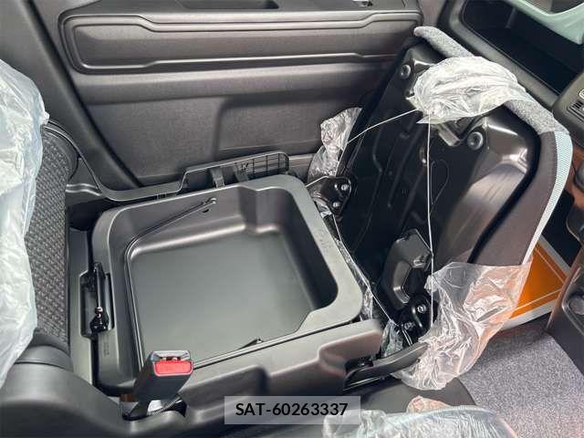 Suzuki HUSTLER 2025-05 7327508-18