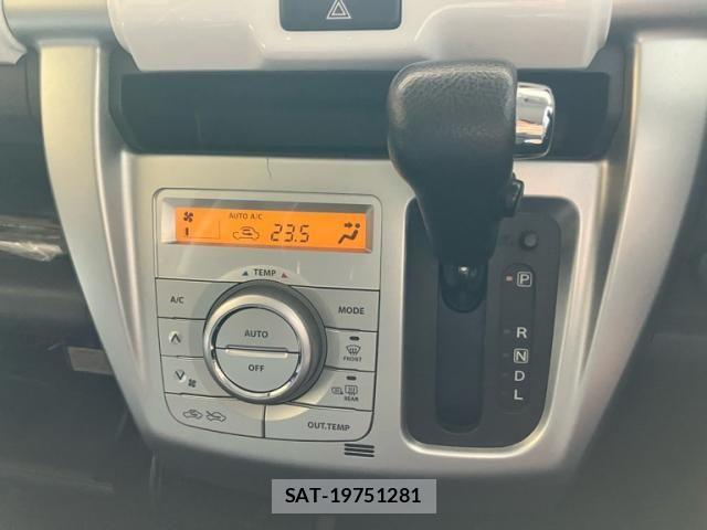 Suzuki HUSTLER 2014-08 7327562-27