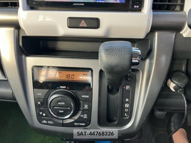 Suzuki HUSTLER 2015-06 7358127-23