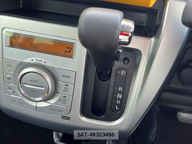 Suzuki HUSTLER 2017-03 7562240-19