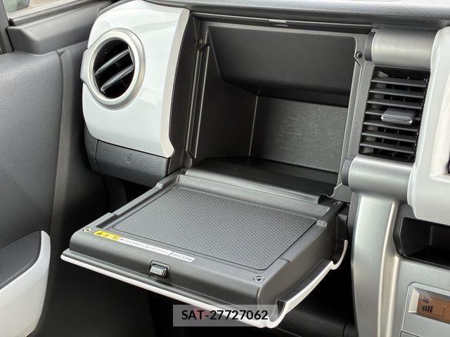 Suzuki HUSTLER 2015-01 7617123-23