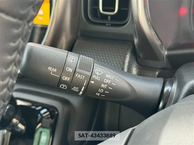 Suzuki HUSTLER 2024-02 7617056-27