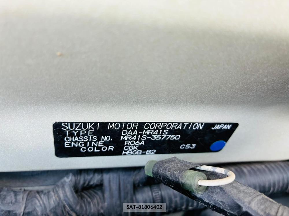 Suzuki HUSTLER 2019-06 7517836-39