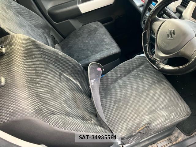 Suzuki HUSTLER 2017-08 7962090-17