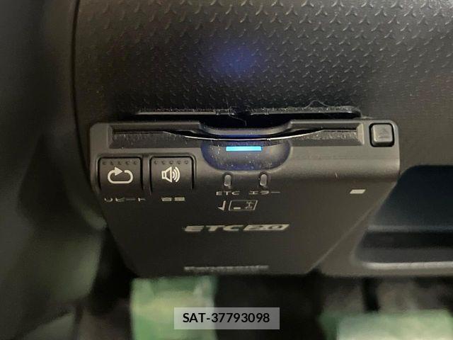 Suzuki HUSTLER 2015-11 8207901-5