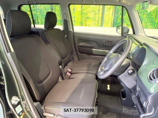 Suzuki HUSTLER 2015-11 8207901-7