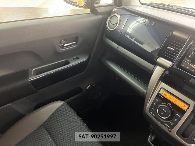 Suzuki HUSTLER 2018-02 8207890-15