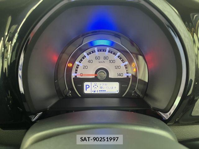 Suzuki HUSTLER 2018-02 8207890-7