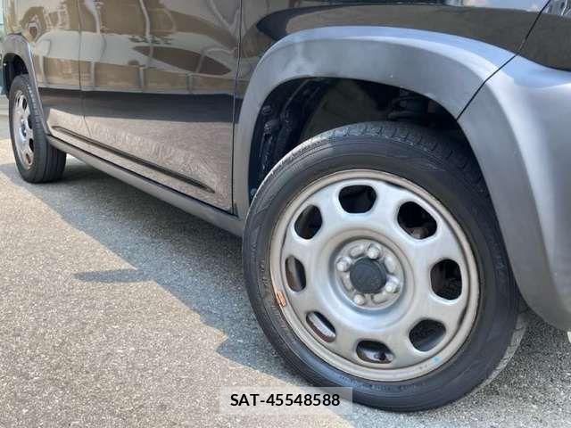 Suzuki HUSTLER 2017-09 8366316-18