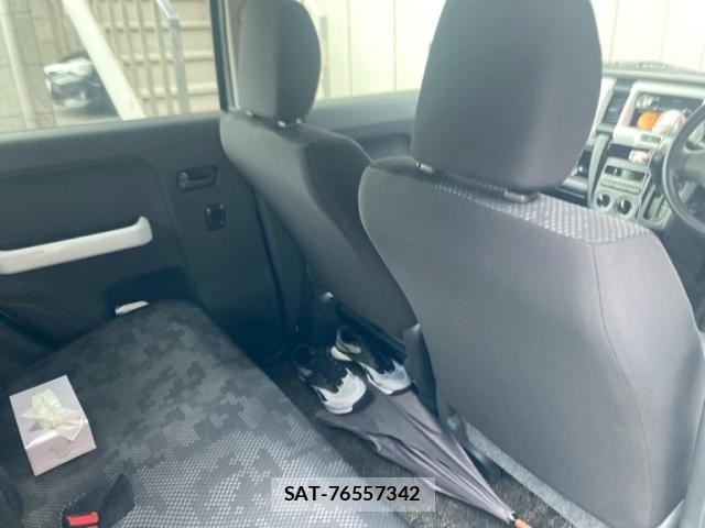 Suzuki HUSTLER 2016-02 8366348-16