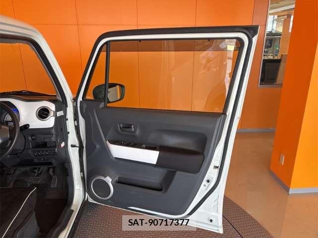 Suzuki HUSTLER 2016-02 8366331-12