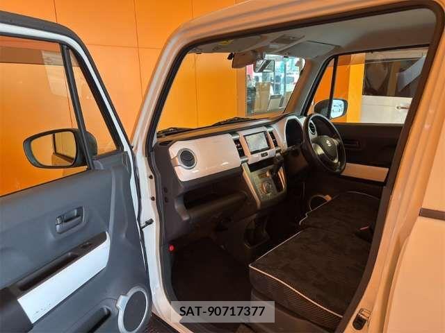 Suzuki HUSTLER 2016-02 8366331-15
