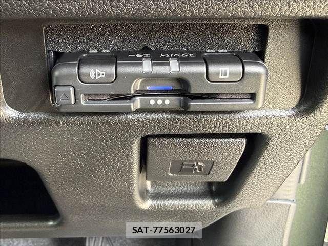Suzuki HUSTLER 2025-12 8371730-6