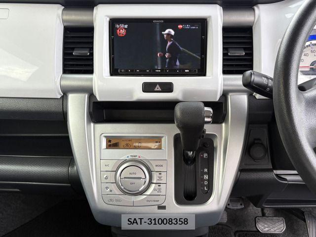 Suzuki HUSTLER 2015-06 8412904-17