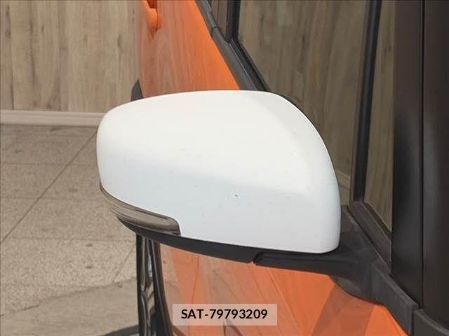 Suzuki HUSTLER 2017-03 8438218-25