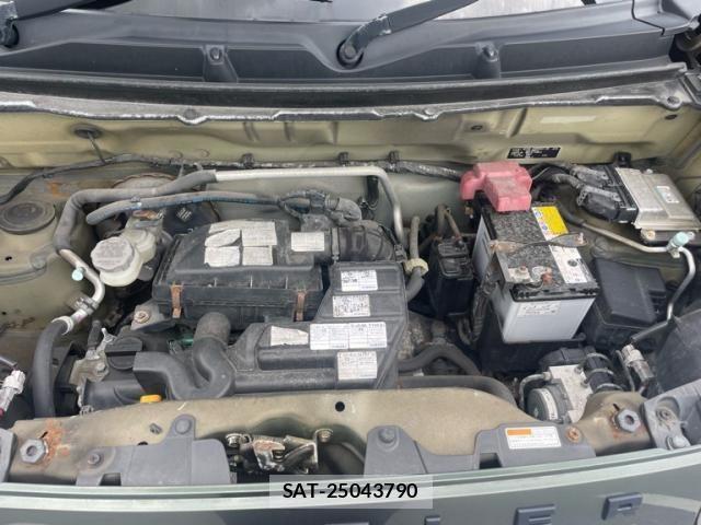 Suzuki HUSTLER 2016-05 8438222-11