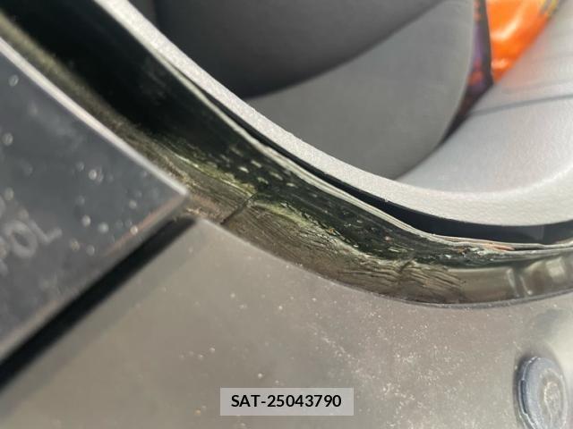 Suzuki HUSTLER 2016-05 8438222-21