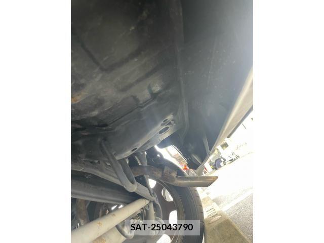 Suzuki HUSTLER 2016-05 8438222-23